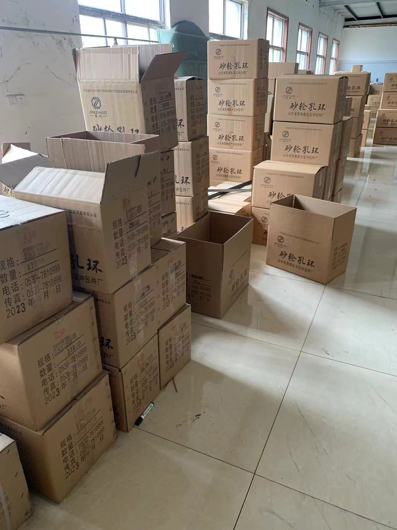 packing with carton packing with carton